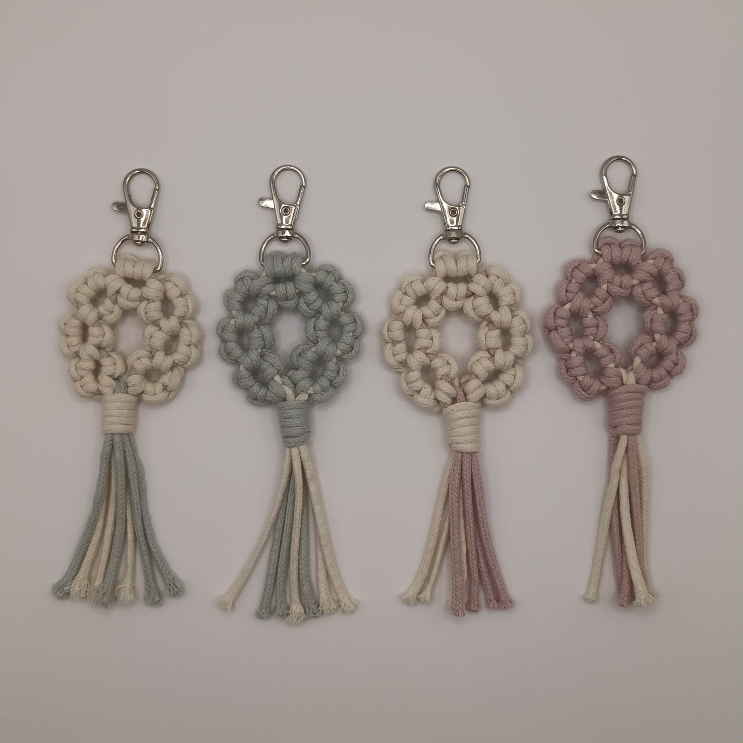 Macrame Flower Reef Keychain (rope)