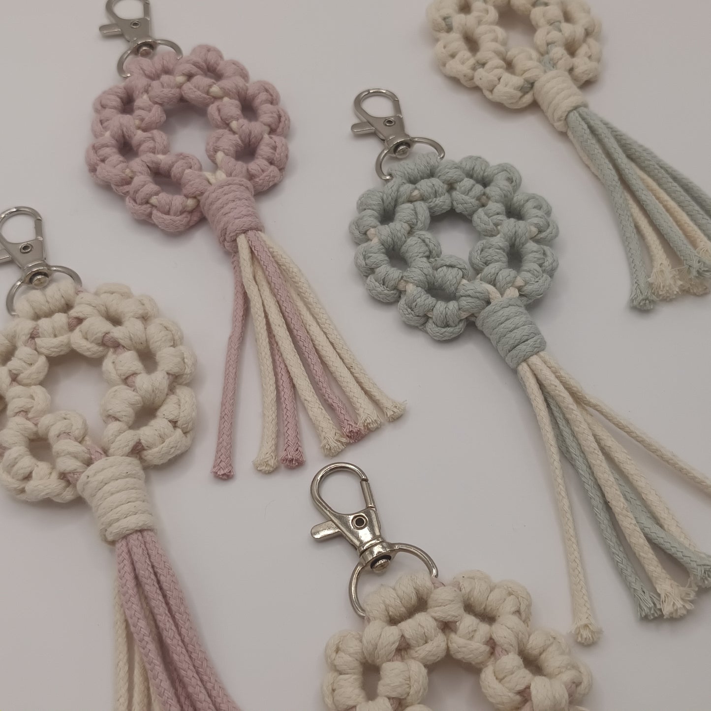 Macrame Flower Reef Keychain (rope)