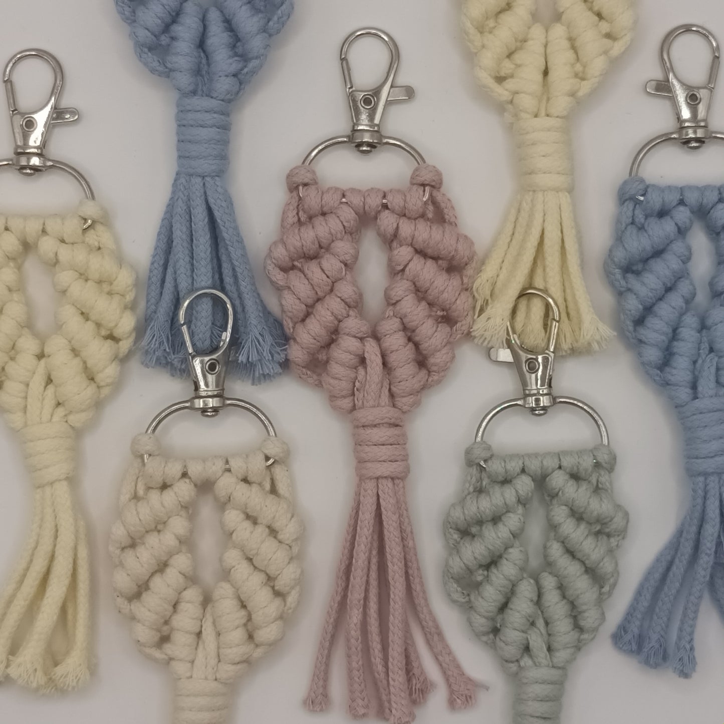 Macrame Leaf Keychain (rope)